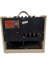 Load image into Gallery viewer, Fender PR 295 Blues Junior Jr. 180w Tube Guitar Amp